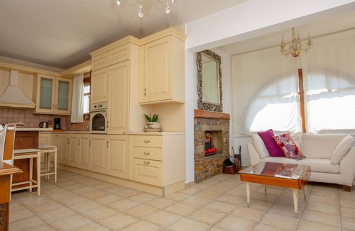 Vivlos House | Villa Victor