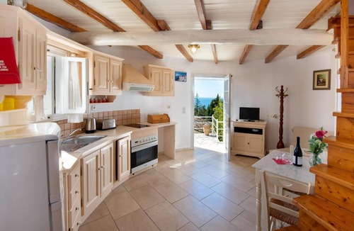 Ieromonachos Villa | Villa Windmill - One Bedroom Villa, Sleeps 2