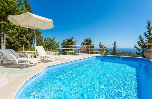 Ieromonachos Villa | Villa Windmill - One Bedroom Villa, Sleeps 2