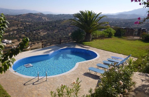 Pitsidia Villa | Villa with sea and mountain views, private pool and large garden