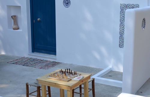 Pefkos House | Village House with Garden by the Beach