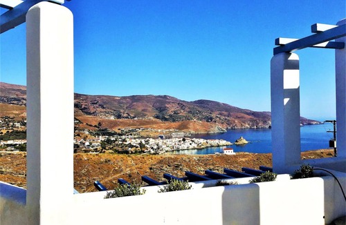 Paleopolis Villa | Villalydi Close to Chora Andros