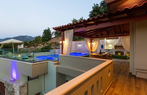 Achlades Villa | Villas in Crete with Private Pool & Beaches