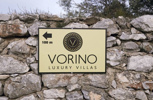 Pagkia House | Vorino Luxury Villas, Aloni