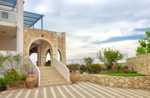 Apokoronas Villa | Walking distance to beach and all amenities