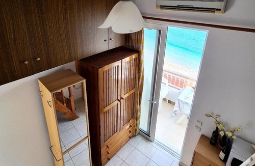Haraki Apartment | Wave Calm Haraki