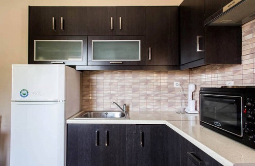 Salamis House | Wavedance Accommodation (Artemis)