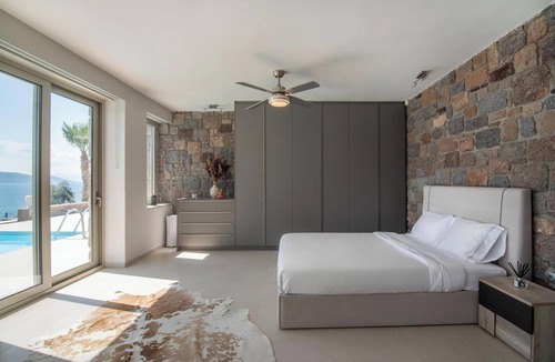 Aegina Villa | Welcome to Red Rock Villa, a serene seafront retreat for pure relaxation