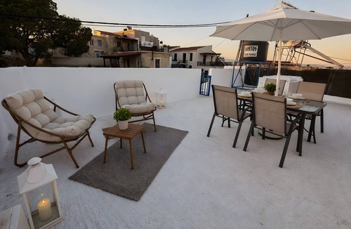 Sivas House | Welcome to Sivas 1896 House – Authentic Cretan Hospitality in a Restored Historic Home