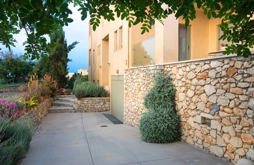 Skaleta House | Welcome to the house of nature colours!