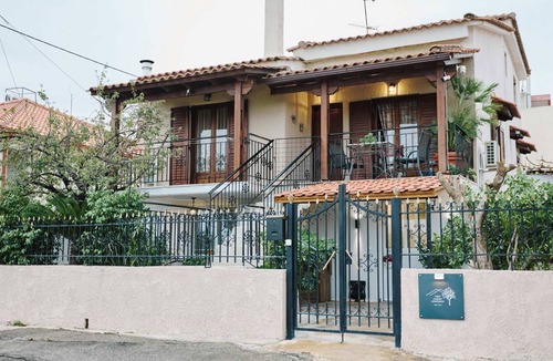 Aigio Apartment | West Garden in Aigio