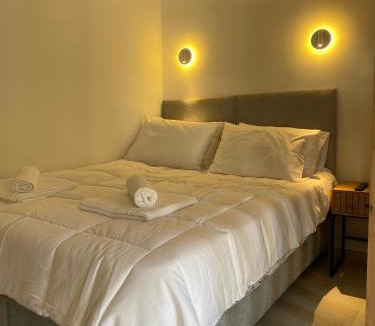 Kavala Apartment | White Apartment