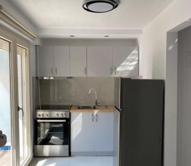 Kavala Apartment | White Apartment