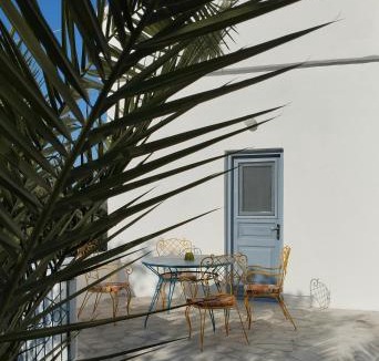 Leros House | White Cat