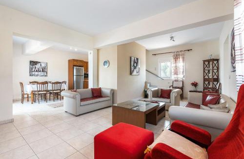 Gennadi Villa | White Pearl