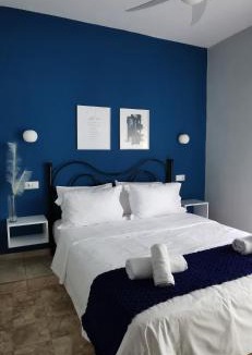 Nea Peramos House | White Pearl luxury apartment
