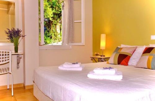 Fiskardo Apartment | Windward Suite at Captains Guesthouse