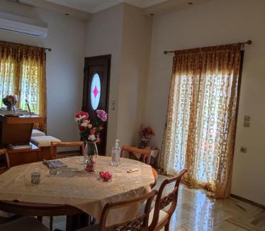 Diava Apartment | With a View of Meteora