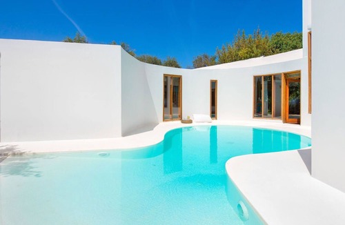 Ialyssos Villa | Wonderful private villa with A/C, WIFI, private pool, TV, patio, pets allowed and parking