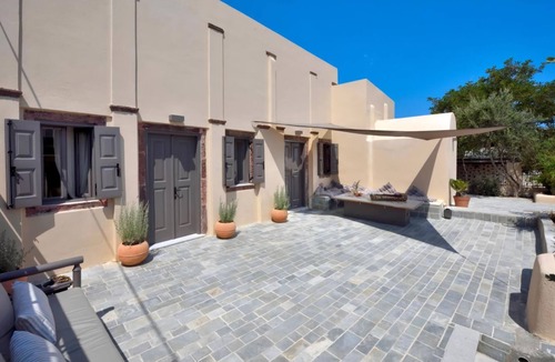 Megalochori Villa | Wonderful Santorini Villa | Alia Mansion | 3 Bedrooms | Beautiful Outdoor Space.