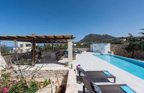 Plaka Villa | Wonderful Villa Melodie