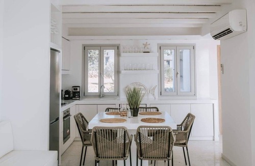 Logaras Villa | Wonderfull Paros Villa | Villa Mykonida | 4 Bedrooms | Private Pool | Stunning.