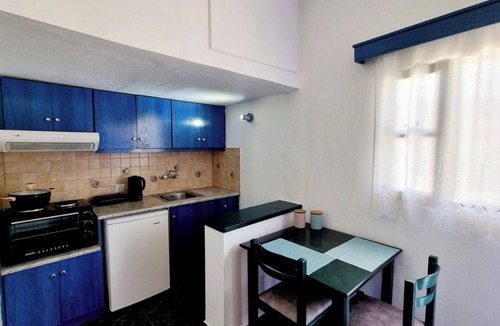 Katapola Apartment | Xylokeratidi Sea View Family Studio