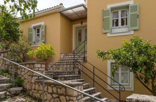Vathy Villa | Yellow House Ithaca