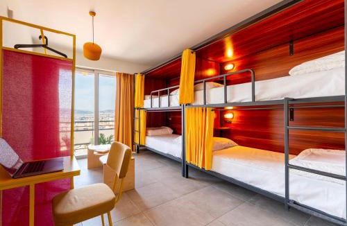 Psirri Hostel | Yellowsquare Athens