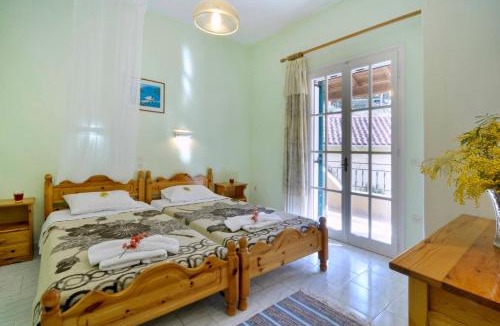 Termenades House | Yiannis Apartments Agios Georgios Pagoi Corfu