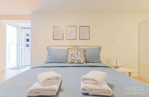 Elia Nikitis Apartment | Yiasemi open-plan Suite, near Lagomandra beach