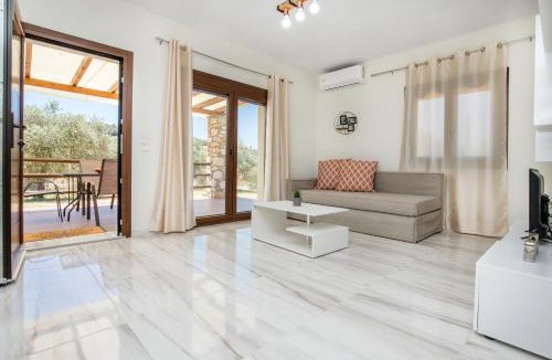Astris Apartment | Zara Studios