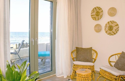 Kokkini Chani House | Zen Beachfront Suite