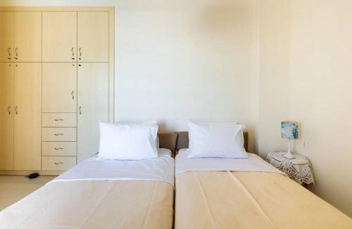 Rafina-Pikermi Apartment | Zenios Rafina - Sea View Rental with Easy Access to the Islands