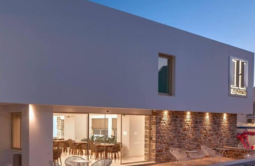 Mirties Hotel | Zephyros Hotel