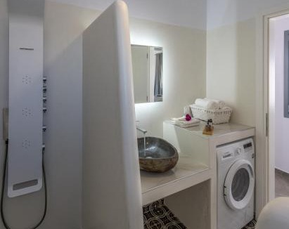 Triovasalos Apartment | Zeus Suite