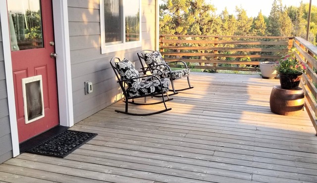 1 bedroom Suite with a view of Mt. Bachelor in welcoming Bend OR. in Bend