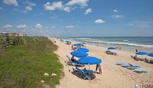 1212 beautiful spacious 3 bed 2 bath villa at the ocean. in Palm Coast