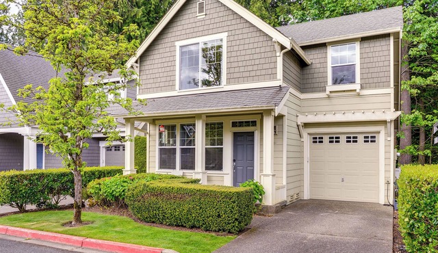 3 Mi to Dtwn Bothell: Quaint Family Home w/Patio in Bothell