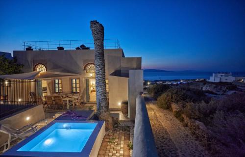 318 Oia Villa