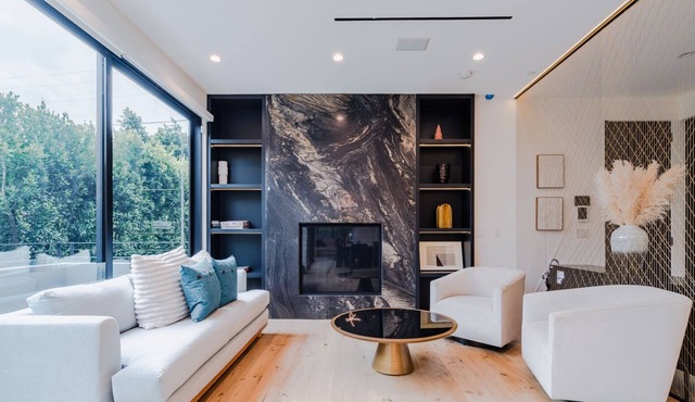 5B 6Bath Luxurious Villa in WeHo Just Off Sunset in West Hollywood