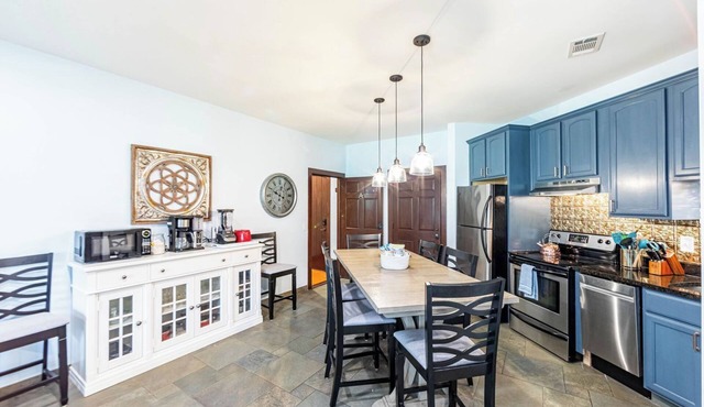 Abruzzi Villa 4 Bedroom Suites in Eatonton