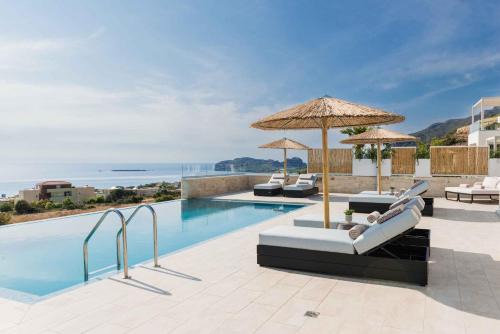 Actea Seaview Villas - "Free" heated pool & 800m sea