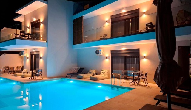 Aelia Luxury Apartments & Pool