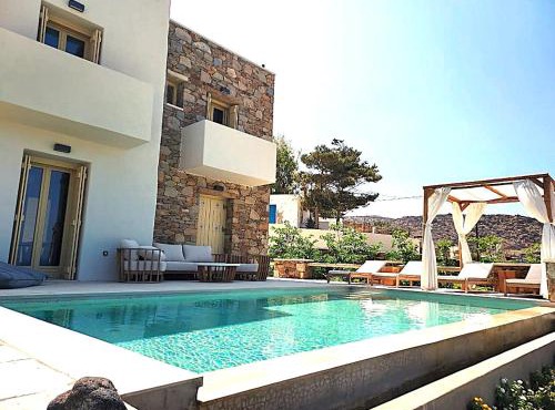 Agiannirema Ios Stone Houses with private pool