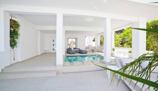 Almyra Luxury Pool Suite with Private Pool