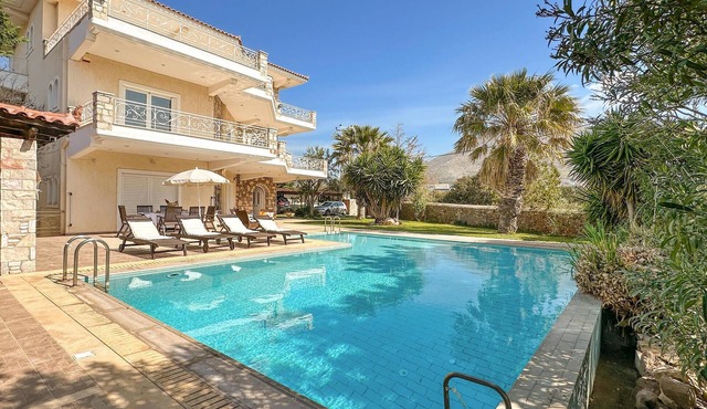 Amazing home in Lagonisi