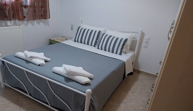 Apartment 'Menidi 101' with Sea View, Balcony and Wi-Fi