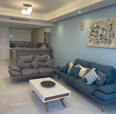 Apartment with beach 300 m away in a tourist area