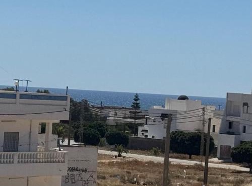 Appartement a 5 minutes a pieds de la plage de Beni khiar